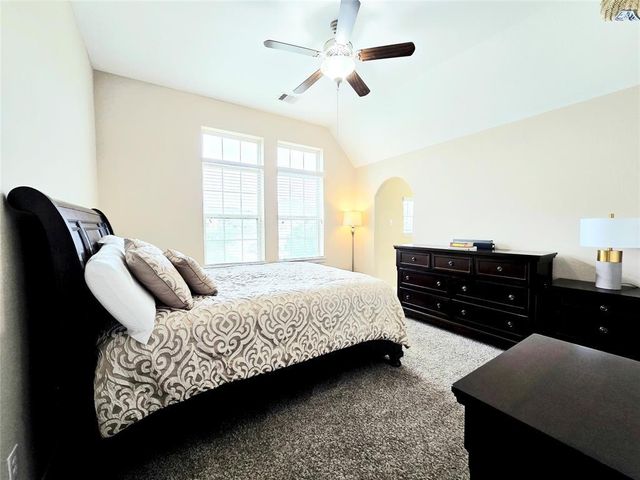 21914 Avalon Queen Drive, Spring, TX 77379