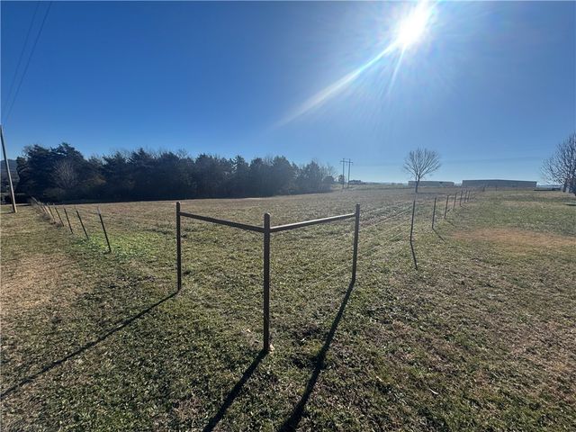 1217 Ruth Street, Berryville, AR 72616