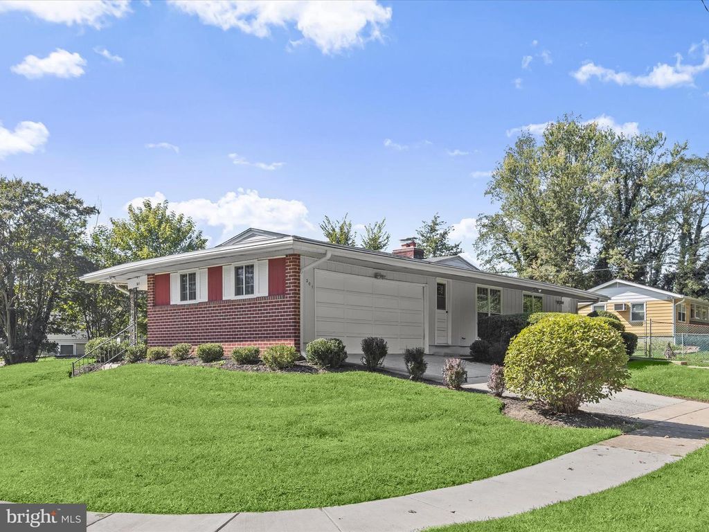 201 SUTER RD, Catonsville, MD 21228