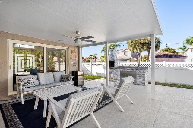 3637 Stratton Lane, Boynton Beach, FL 33436