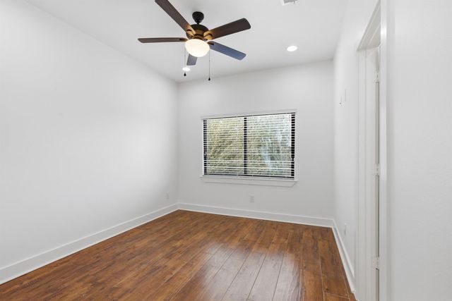 3034 Wayne Street A-B, Houston, TX 77026