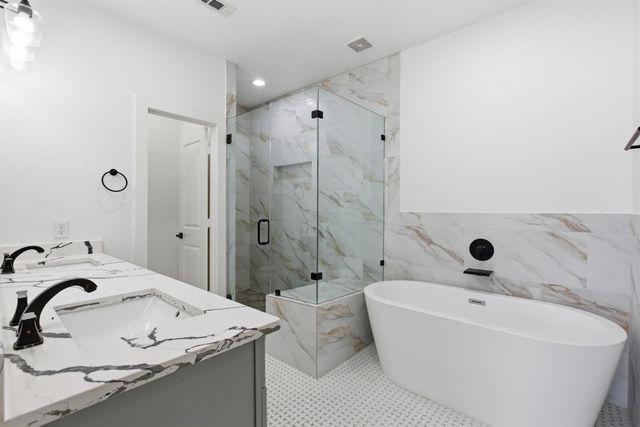 3034 Wayne Street A-B, Houston, TX 77026