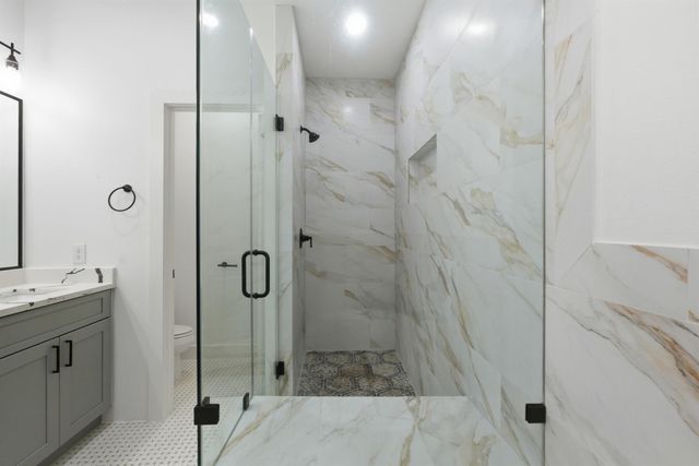 3034 Wayne Street A-B, Houston, TX 77026