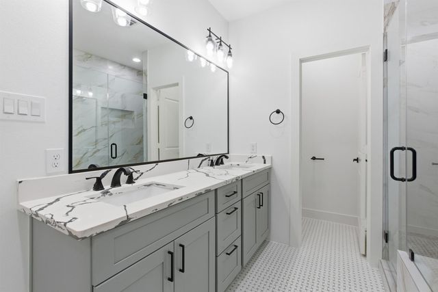 3034 Wayne Street A-B, Houston, TX 77026