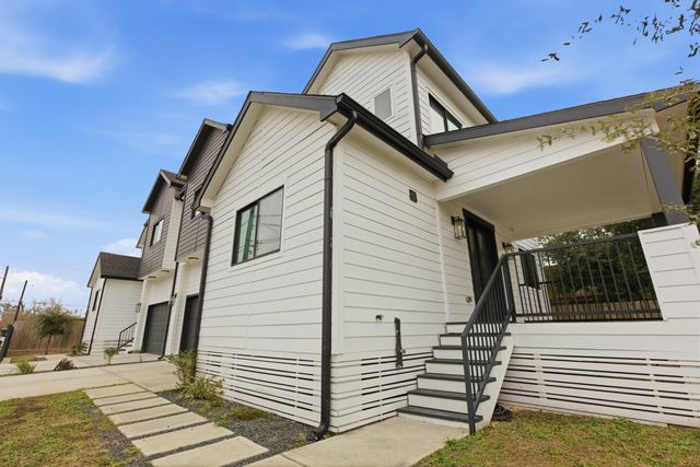 3034 Wayne Street A-B, Houston, TX 77026