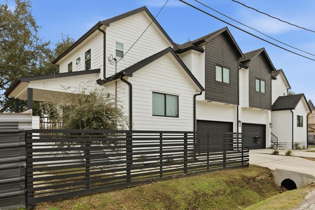 3034 Wayne Street A-B, Houston, TX 77026