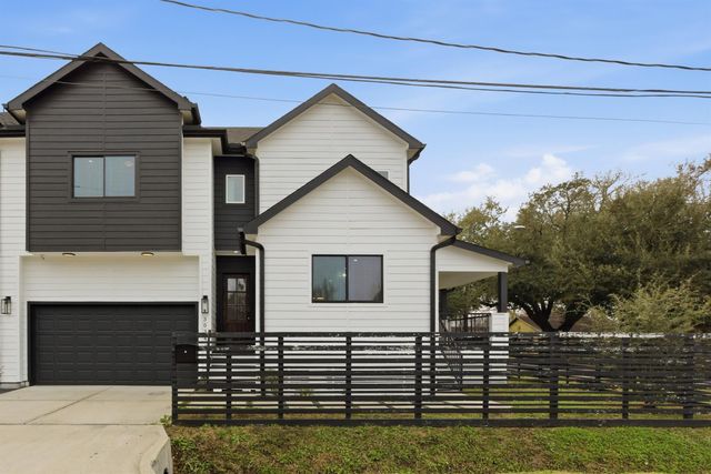 3034 Wayne Street A-B, Houston, TX 77026