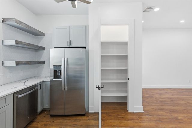 3034 Wayne Street A-B, Houston, TX 77026