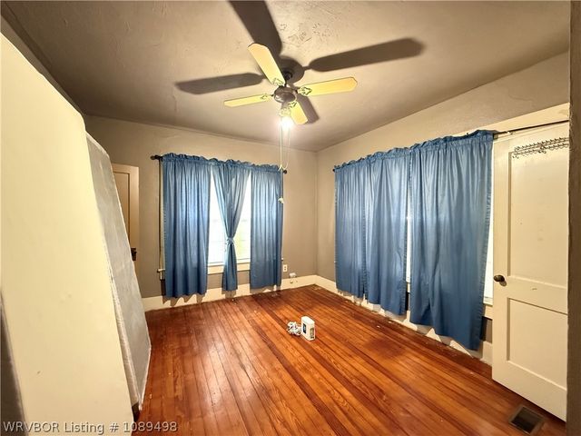 2201 S L Street, Fort Smith, AR 72901