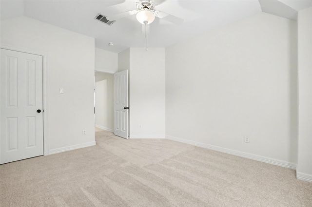 124 Hazeltine DR, Georgetown, TX 78628