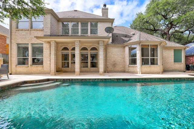 124 Hazeltine DR, Georgetown, TX 78628