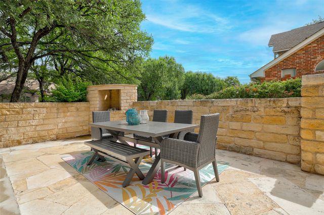 124 Hazeltine DR, Georgetown, TX 78628
