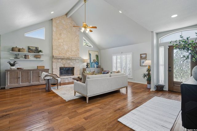 108 Agarita Ct., Boerne, TX 78006