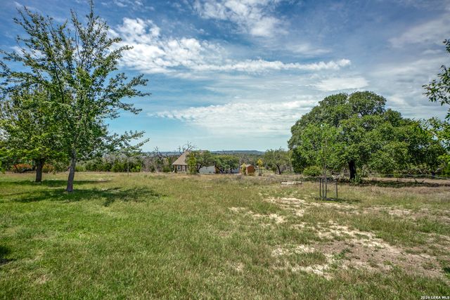 108 Agarita Ct., Boerne, TX 78006