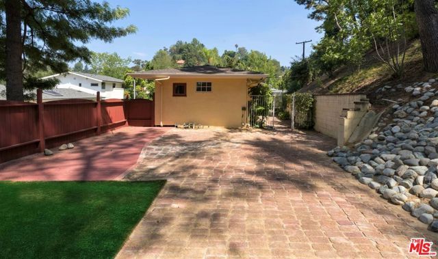 2462 NALIN Drive, Los Angeles, CA 90077