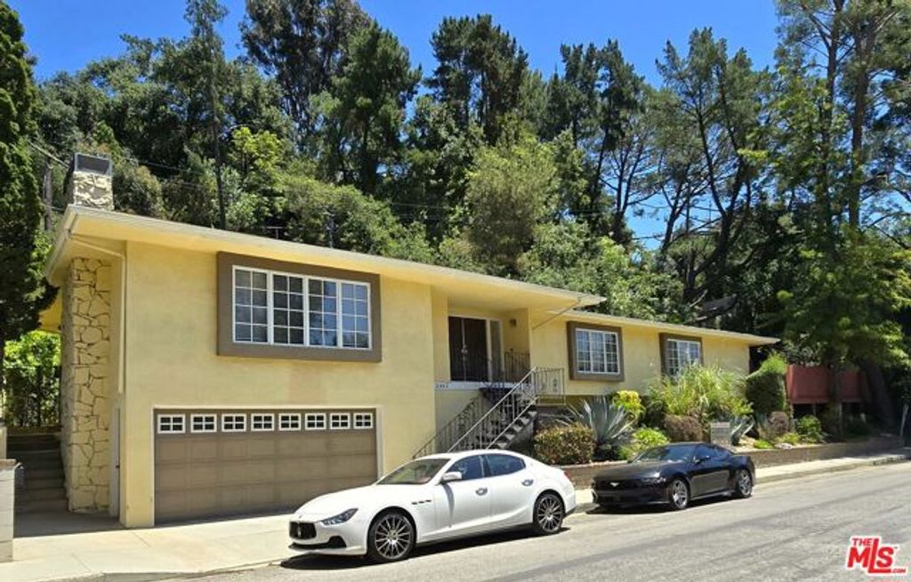 2462 NALIN Drive, Los Angeles, CA 90077