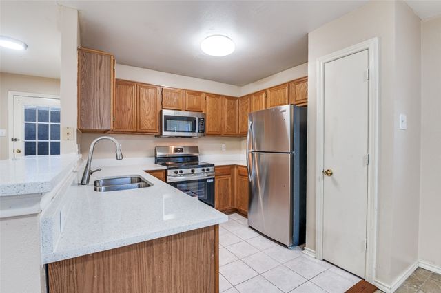 604 Alabaster Place, Cedar Hill, TX 75104