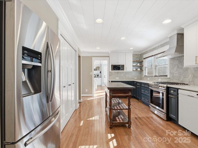 9218 Deerpark Lane, Charlotte, NC 28277