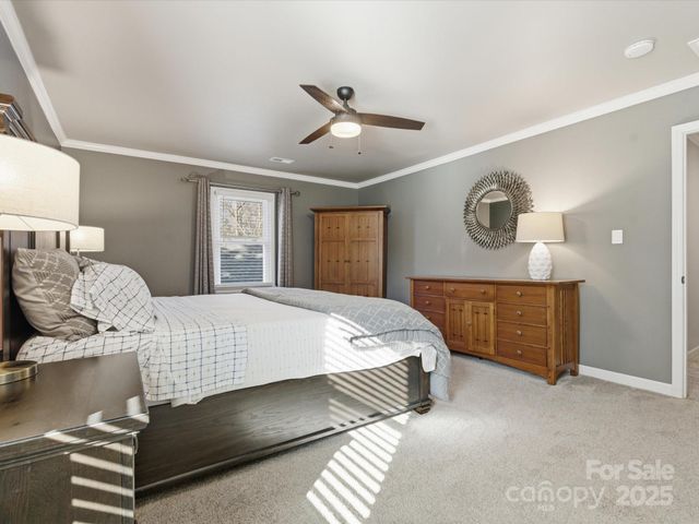 9218 Deerpark Lane, Charlotte, NC 28277