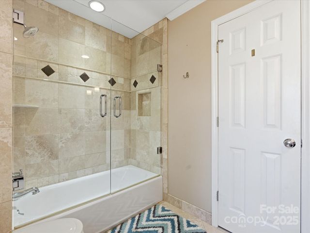 9218 Deerpark Lane, Charlotte, NC 28277