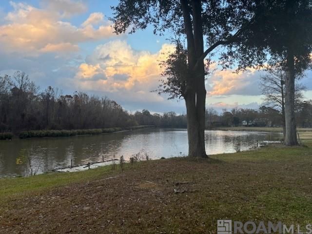 La Hwy 42, Prairieville, LA 70769