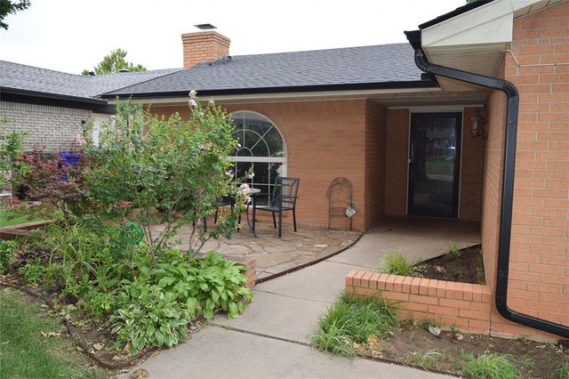 3649 Sunvalley Drive, Midwest City, OK 73110