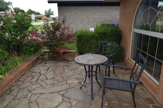 3649 Sunvalley Drive, Midwest City, OK 73110