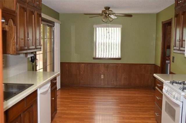 3649 Sunvalley Drive, Midwest City, OK 73110