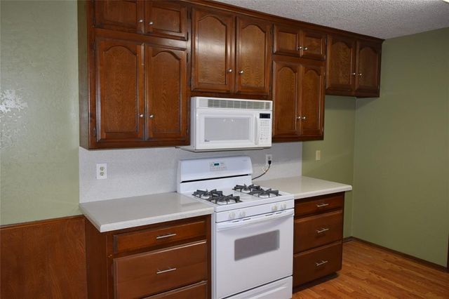3649 Sunvalley Drive, Midwest City, OK 73110