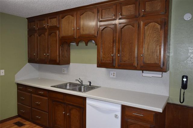 3649 Sunvalley Drive, Midwest City, OK 73110