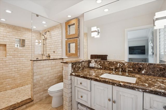 215 N Birch Road A2, Fort Lauderdale, FL 33304