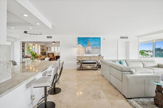 215 N Birch Road A2, Fort Lauderdale, FL 33304