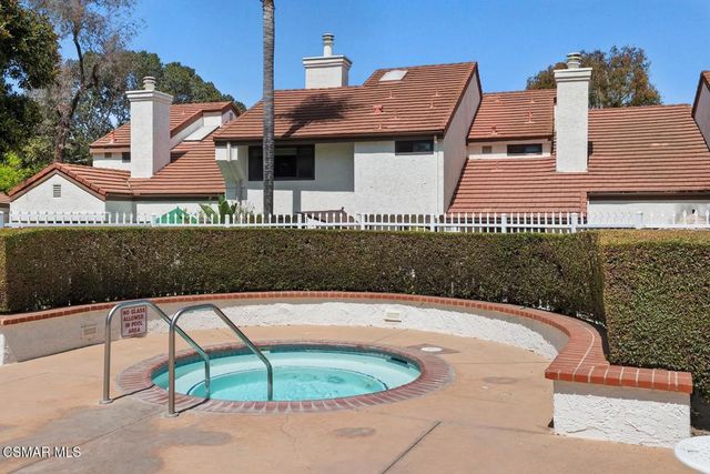 1425 Calle Lozano, Camarillo, CA 93012
