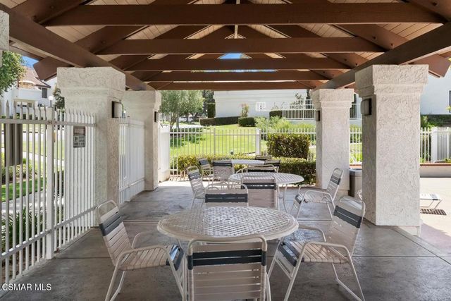 1425 Calle Lozano, Camarillo, CA 93012
