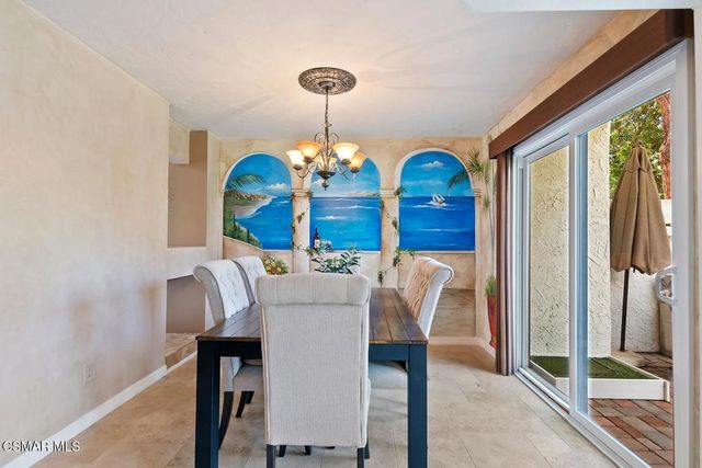 1425 Calle Lozano, Camarillo, CA 93012