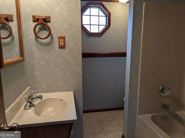 1955 Lakewood Trace, Grayson, GA 30017