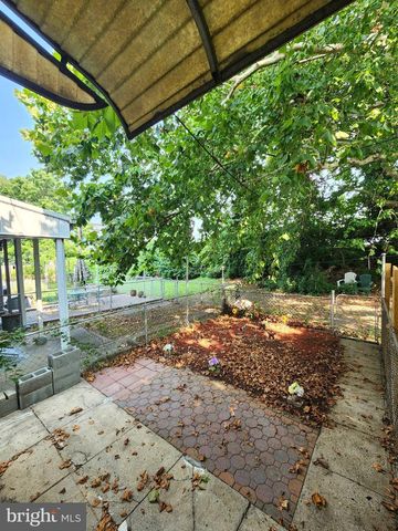 3027 W 6TH ST, Chester, PA 19013