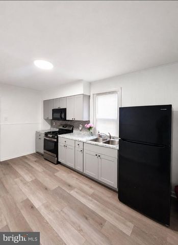 3027 W 6TH ST, Chester, PA 19013