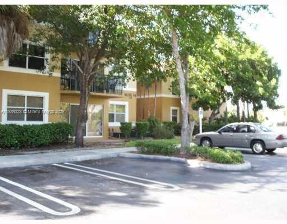 8977 Wiles Rd 103, Coral Springs, FL 33067