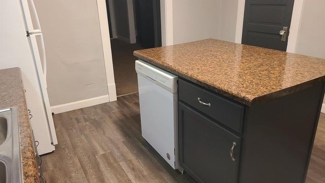 1326 W SPENCER STREET, Appleton, WI 54914