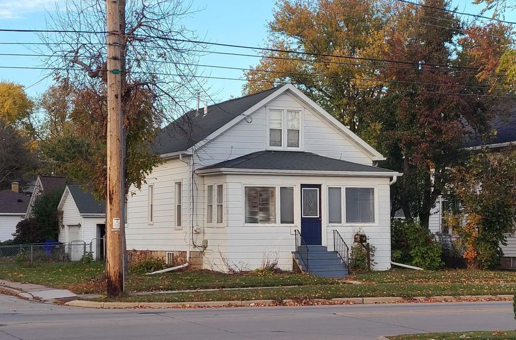1326 W SPENCER STREET, Appleton, WI 54914