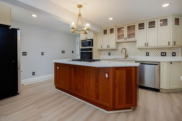 75 E. Wheelock Street, Hanover, NH 03755