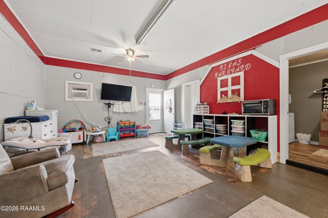 310 E Branche Street, Rayne, LA 70578