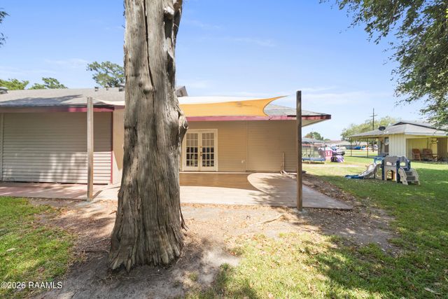 310 E Branche Street, Rayne, LA 70578