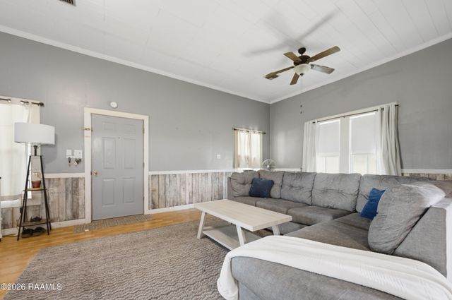 310 E Branche Street, Rayne, LA 70578