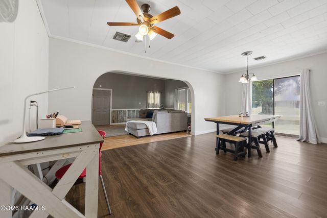 310 E Branche Street, Rayne, LA 70578