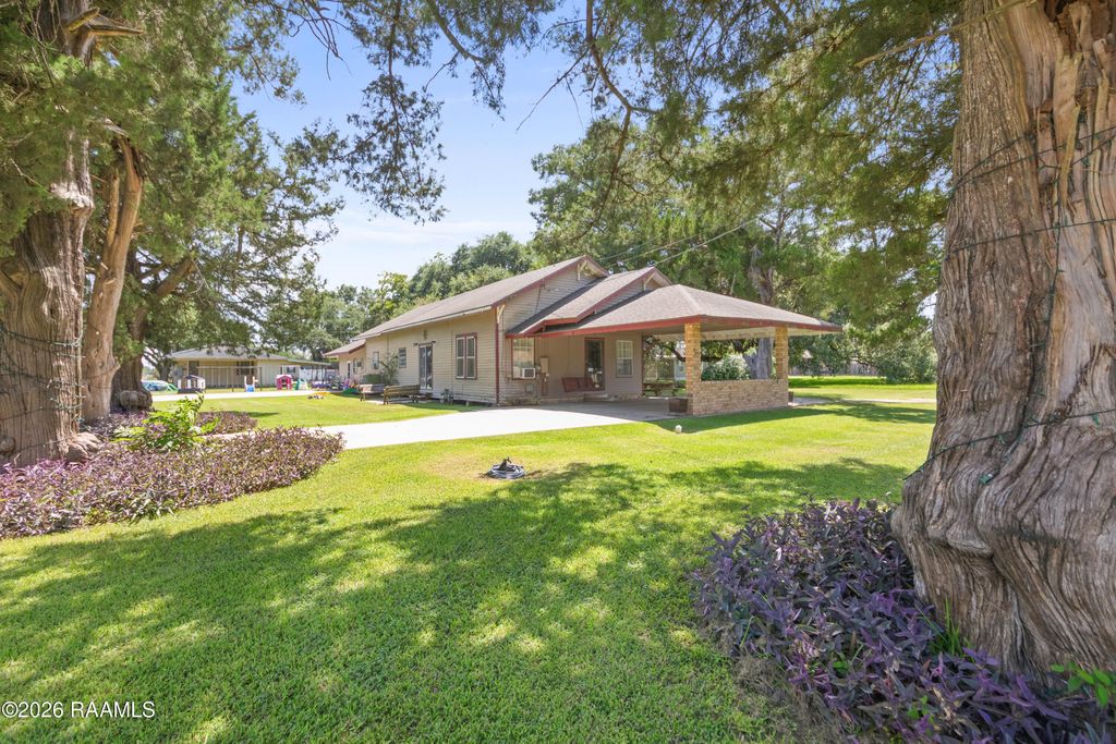 310 E Branche Street, Rayne, LA 70578