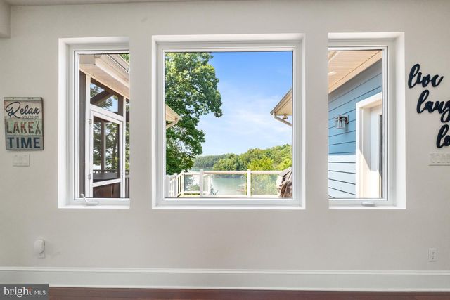 174 VIRGINIA KEY TRL, Union Hall, VA 24176