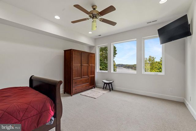 174 VIRGINIA KEY TRL, Union Hall, VA 24176