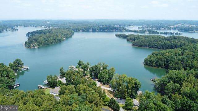 174 VIRGINIA KEY TRL, Union Hall, VA 24176